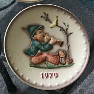 Goebel Hummel Vintage 1979 9th Annual Collector Plate - W. Germany- no box
